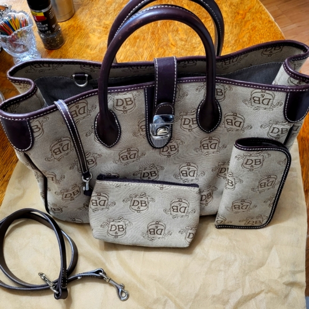 Dooney & Burke Tote with extras